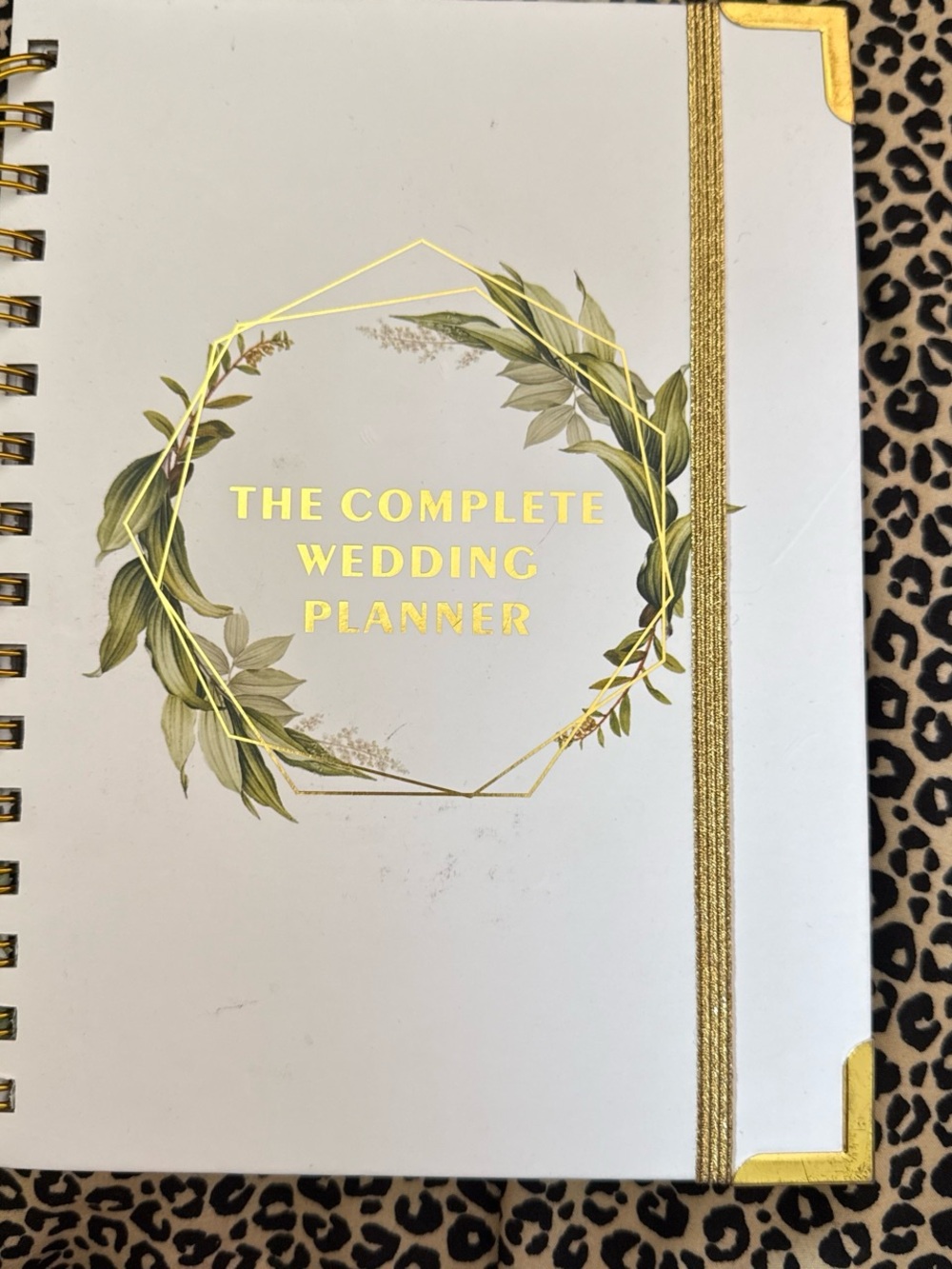 The Complete Wedding Planner — White & Gold Floral Organizer